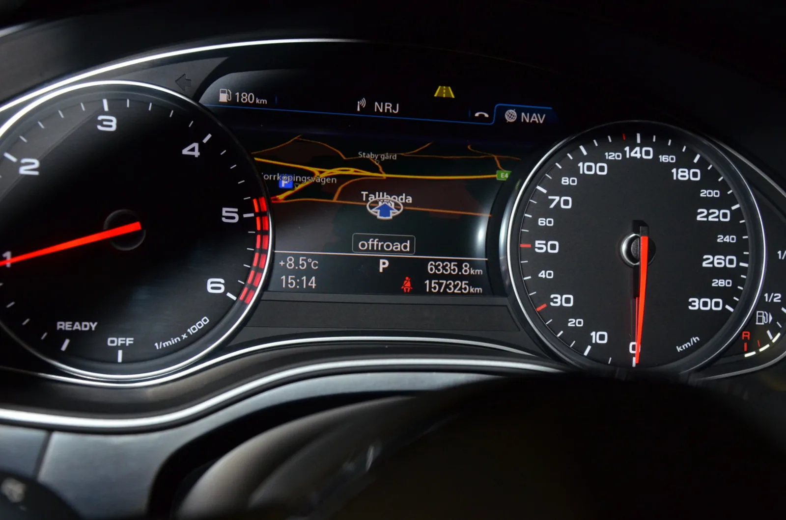 Audi A6 · interiör